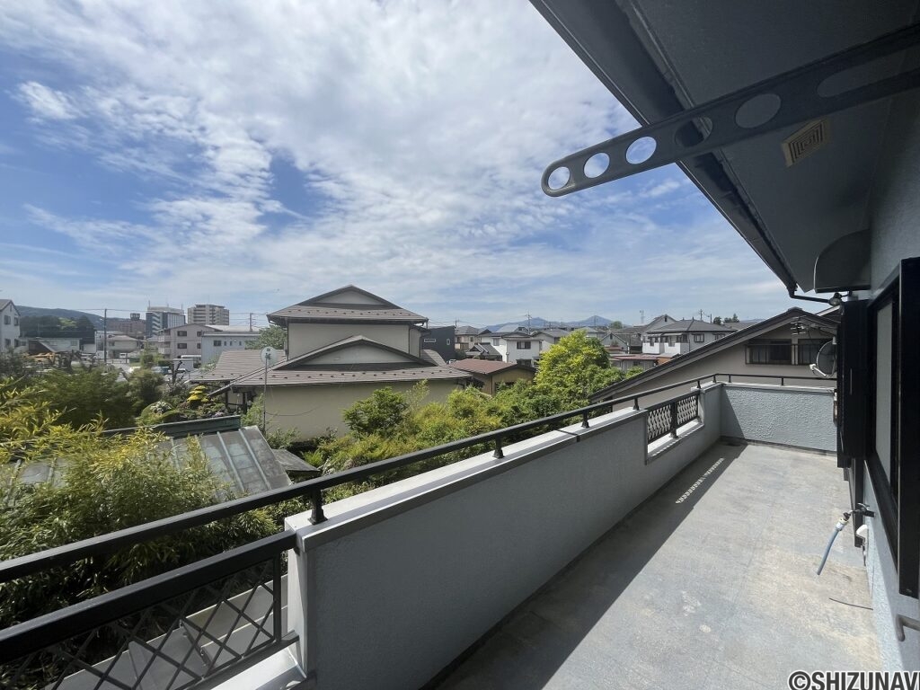 御殿場市新橋　中古住宅　御殿場市立御殿場小・御殿場市立御殿場中学区の画像