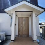 建物外観（玄関）