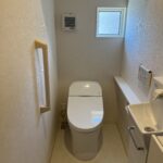 1階トイレはタンクレスです。