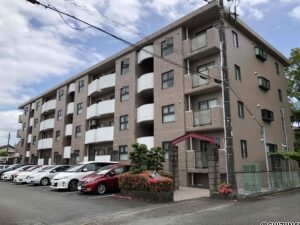 JR東海道線「吉原駅」まで徒歩約4分！最上階南向きの3LDK中古マンション！の物件画像