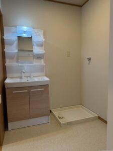 洗面化粧台（シャンプードレッサー）交換済みです