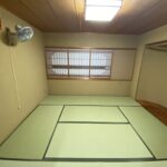 ８帖の和室は応接間としても利用可能な趣のある雰囲気です。