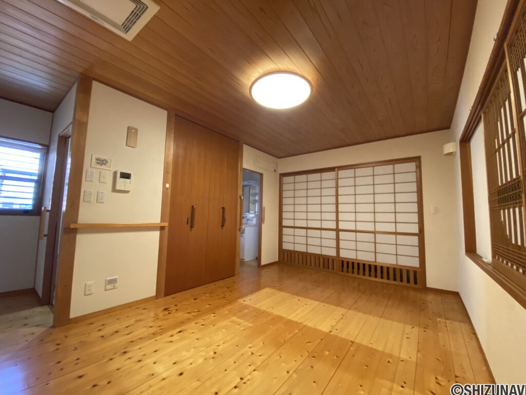 １階洋間