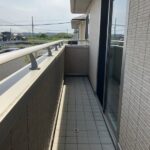 2階バルコニーは南向きで日当たり良好です！