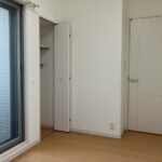 北西側5.0帖洋室　別角度です。