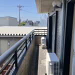 2階ベランダからは広い庭が見えます♪