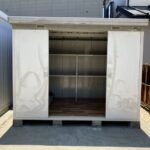 イナバ製鍵付き物置きです。まだまだ綺麗で使用可能です！