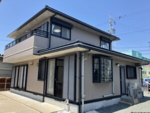 外観写真別角度から撮影です。