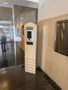 マンションエントランス  オートロックです。
