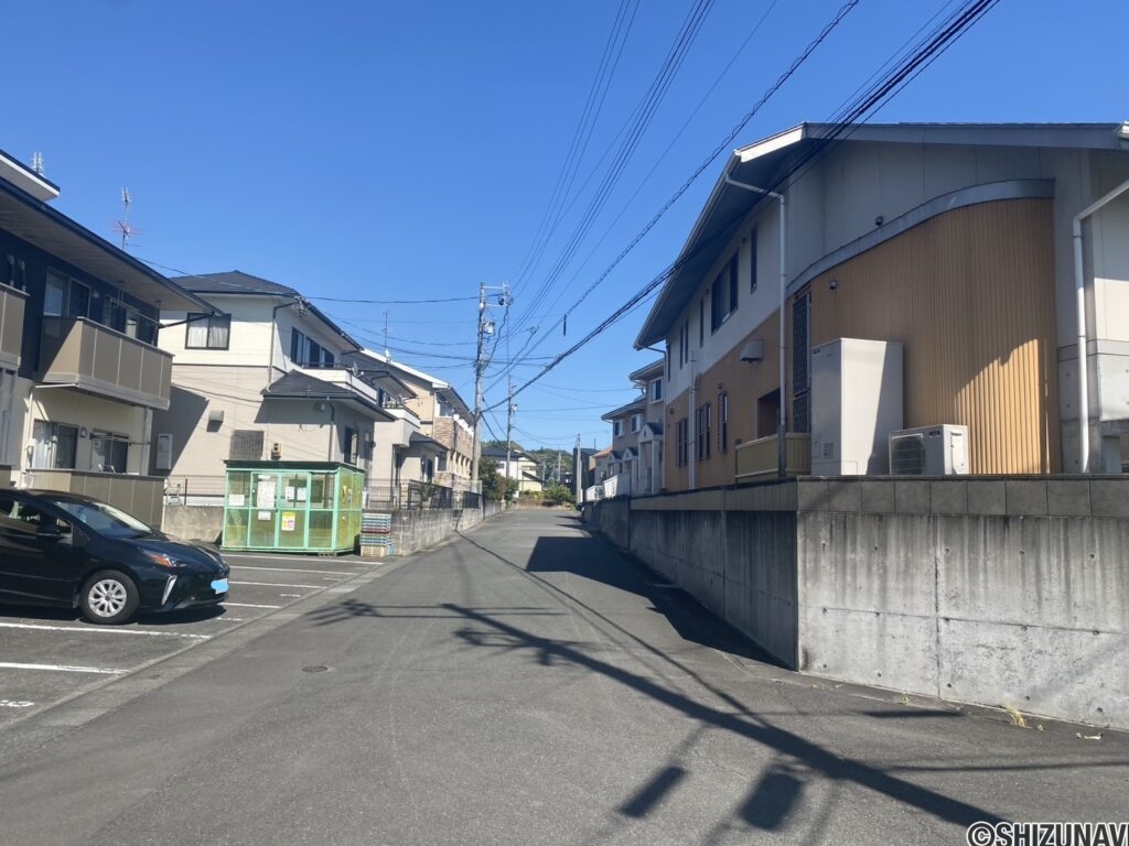 【仲介手数料不要】掛川市杉谷　ガレージ・お庭・物置付き　6LDKの画像