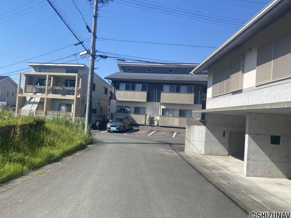 【仲介手数料不要】掛川市杉谷　ガレージ・お庭・物置付き　6LDKの画像