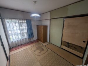 4.5帖の和室②です！収納も完備！