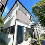 【外観（別角度）】（10/3撮影）外壁屋根塗装が完了いたしました。購入後すぐの大きな修繕負担を軽減できます。