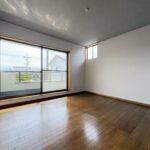 母屋　2階洋室