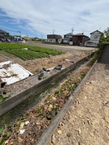 敷地裏水路