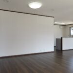 リビング約11.2帖空間（4箇所にダウンライト設置）