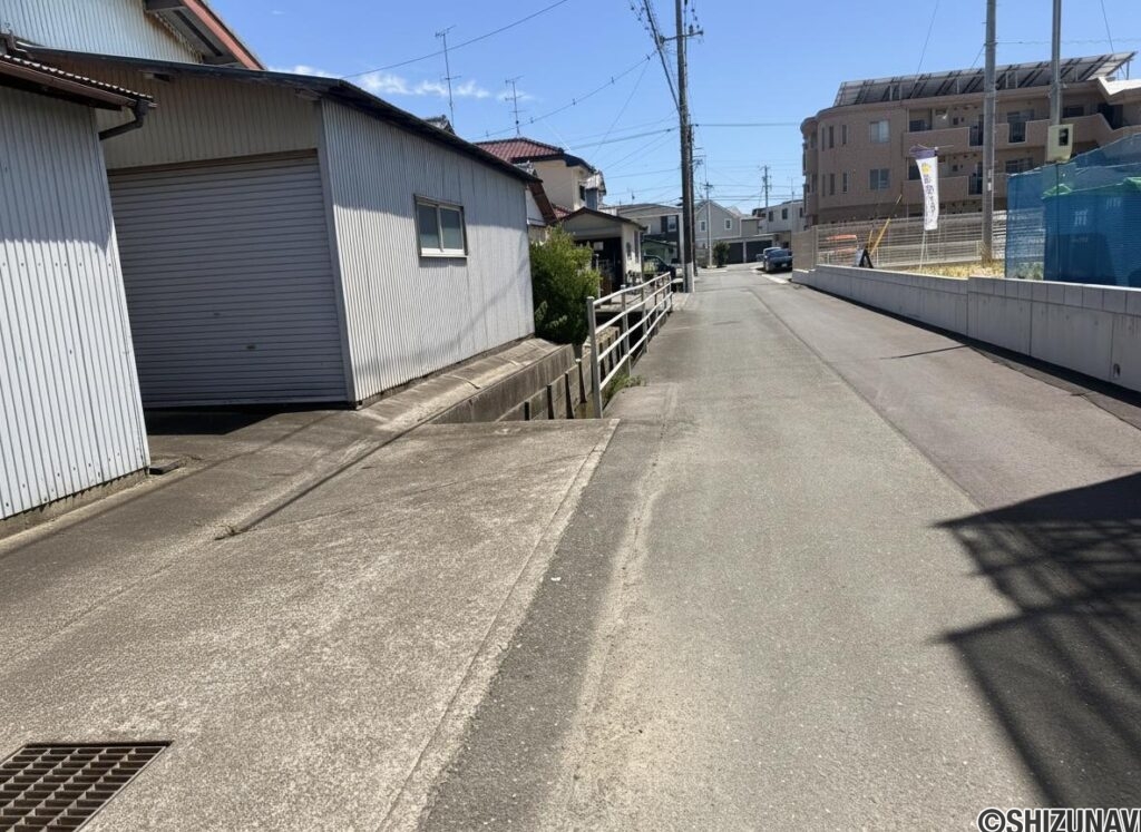 磐田市豊島1500-6　売土地（建築条件なし、解体更地・確定測量渡し）の画像