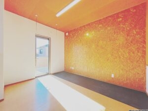松岡中2階6帖洋室