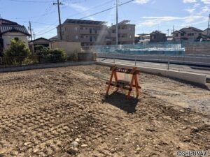 磐田市豊島1500-6　売土地（建築条件なし、確定測量渡し）※外構完成の画像