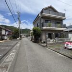 北西側前面道路