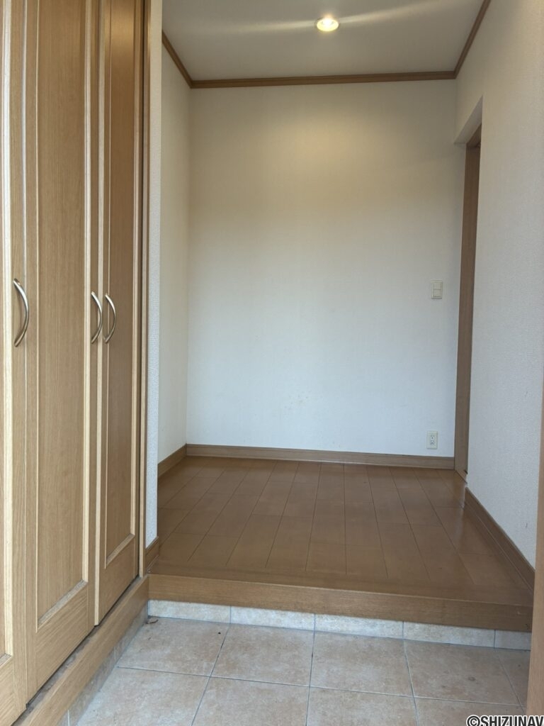 富士市中丸　ミオーレ　中古