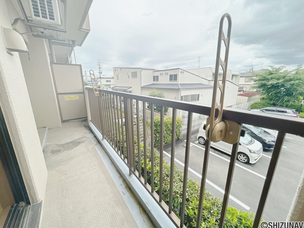 カチタス　ロイヤルシャトー藤枝高洲　バルコニー