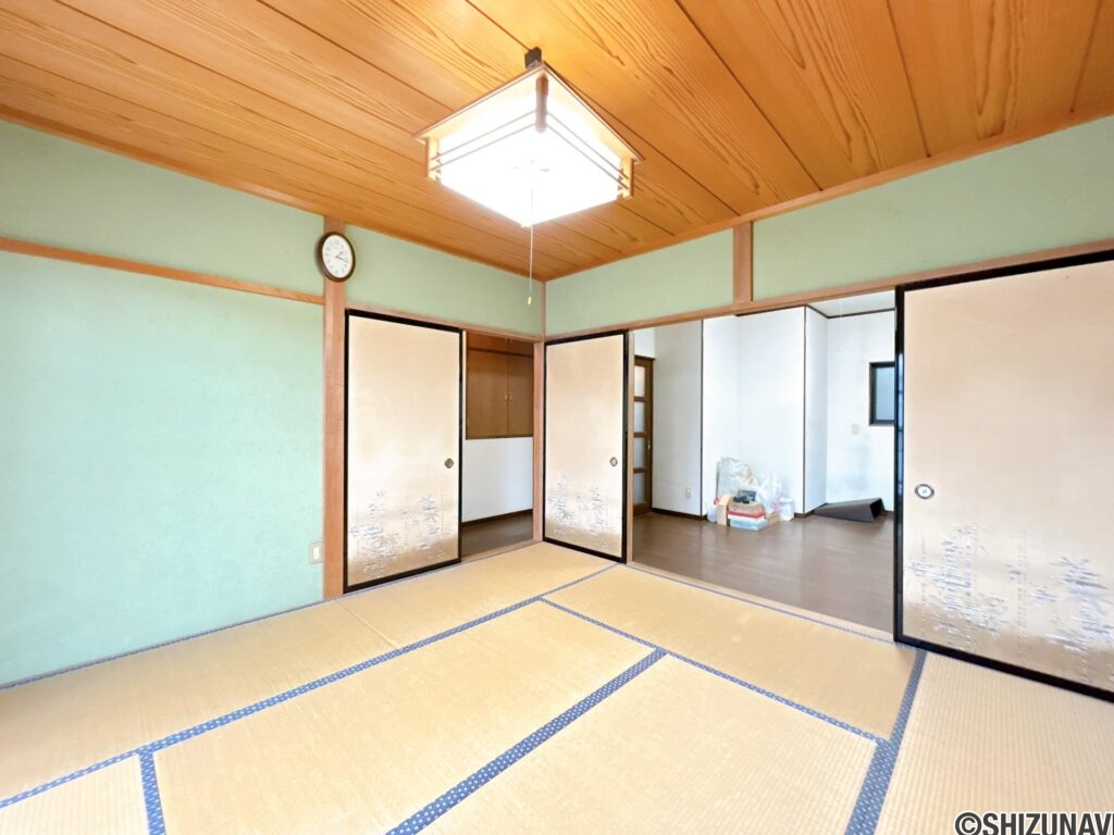 【2階8帖和室】