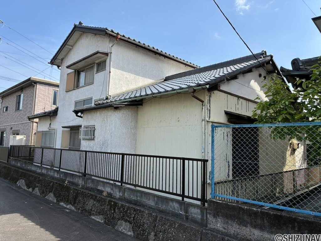 富士市天間　中古住宅　外観
