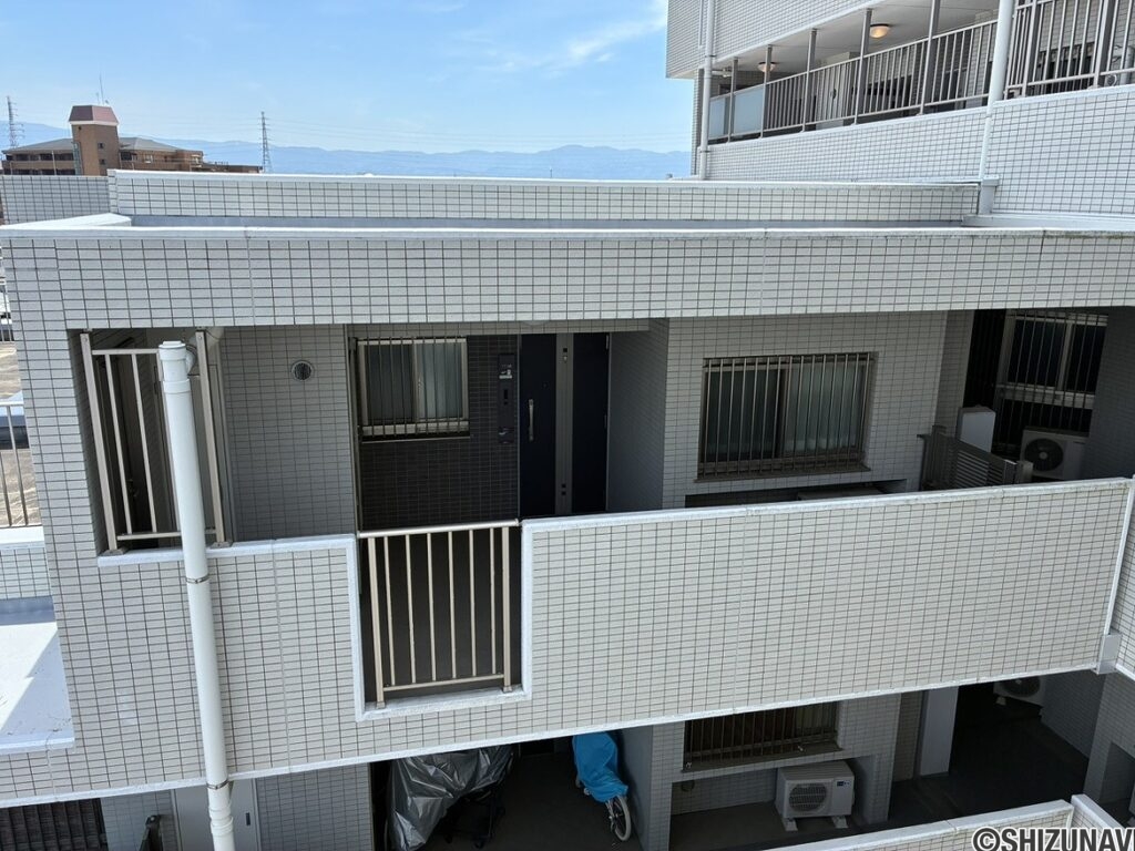 沼津市岡一色　シャリエ沼津607号室　内観