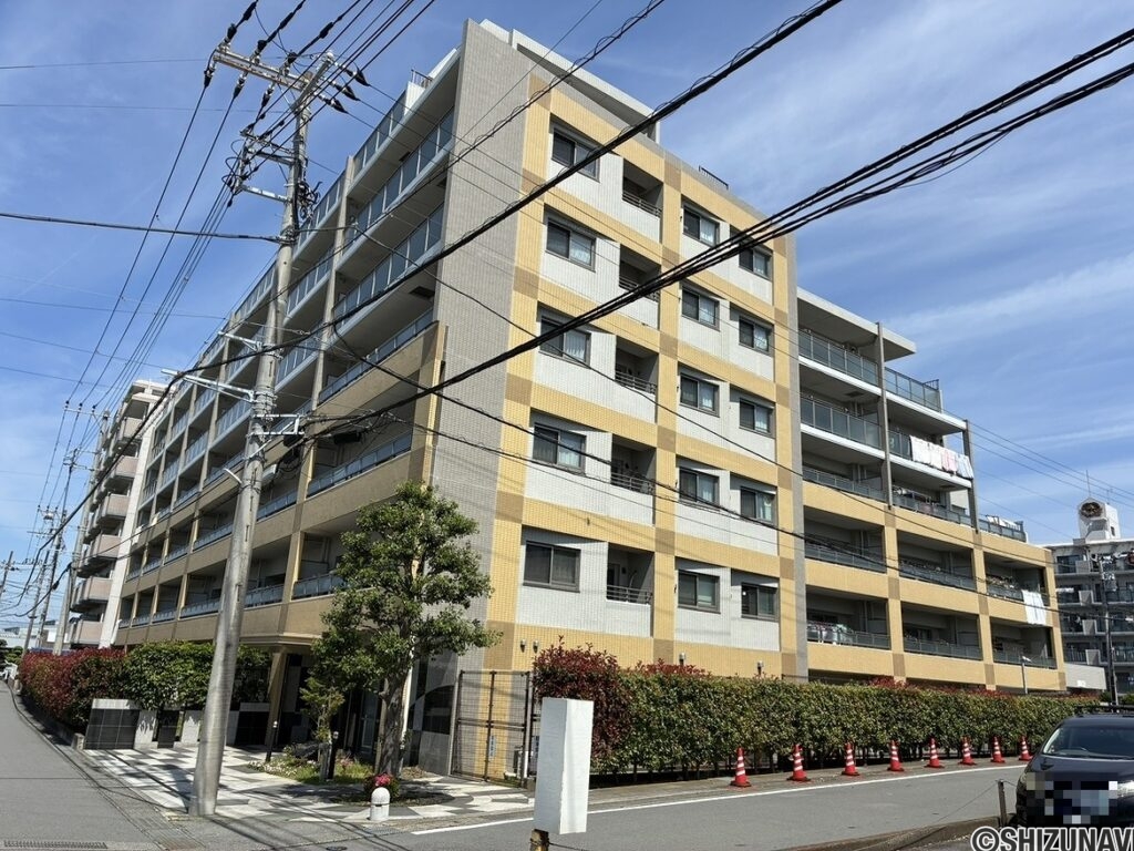 沼津市岡一色　シャリエ沼津607号室　外観