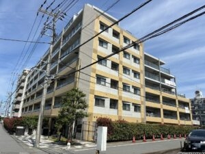 沼津市岡一色　シャリエ沼津607号室　外観
