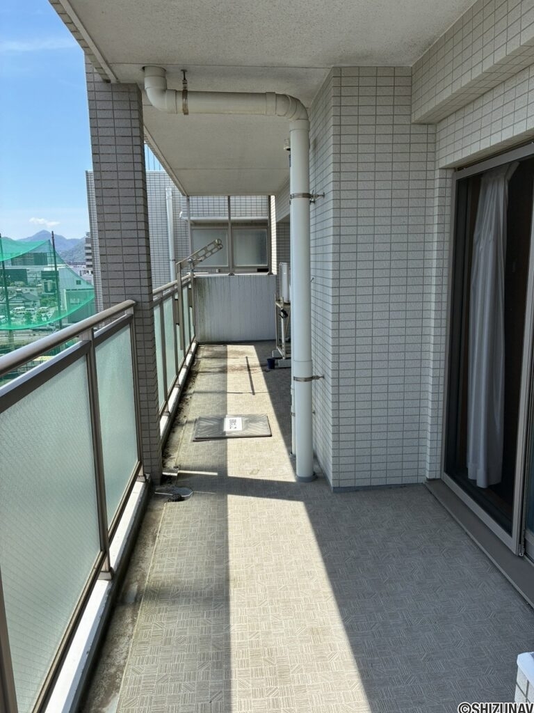 沼津市岡一色　シャリエ沼津607号室　内観