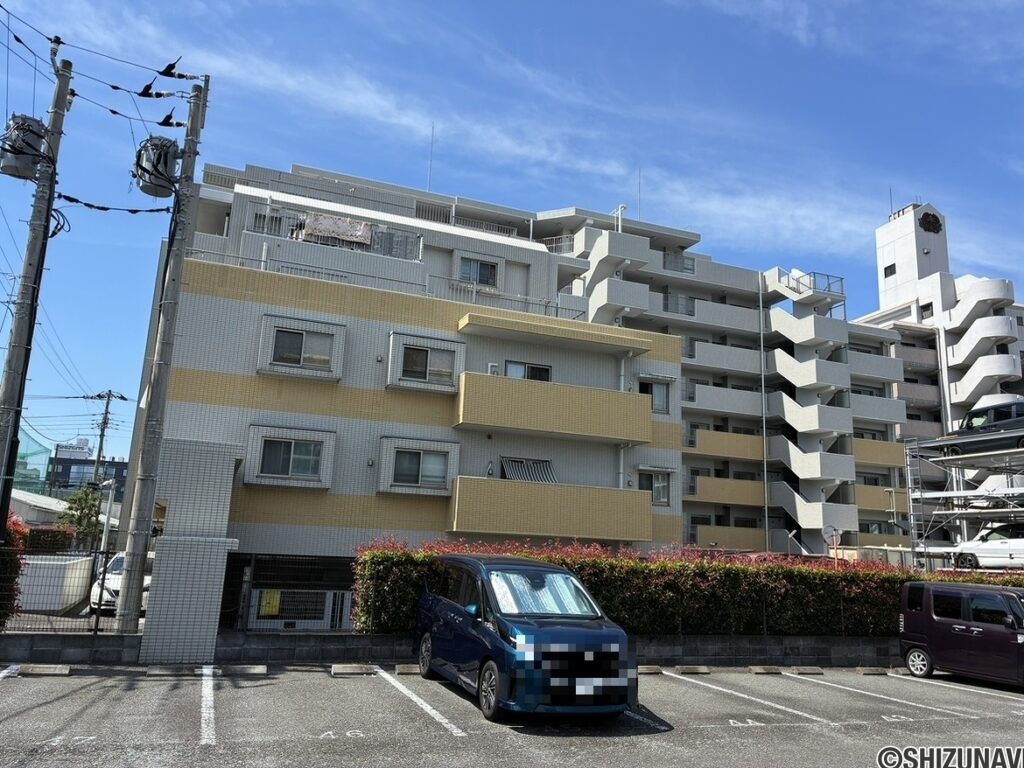 沼津市岡一色　シャリエ沼津607号室　外観