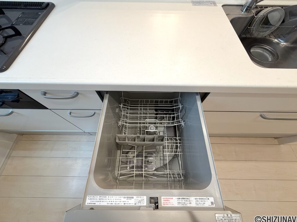 食洗器付きなので毎日のお皿洗いも効率的に！