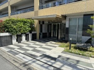 沼津市岡一色　シャリエ沼津607号室　外観