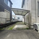 駐輪スペースは嬉しい屋根付き♪