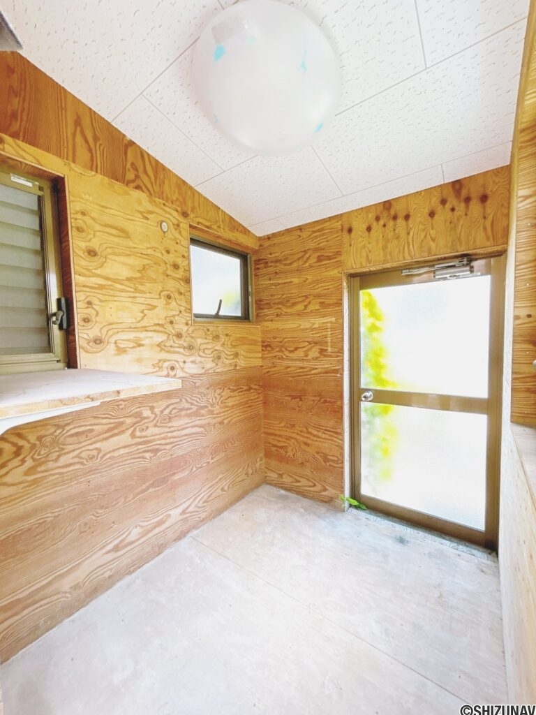 富士宮市山本【小屋】