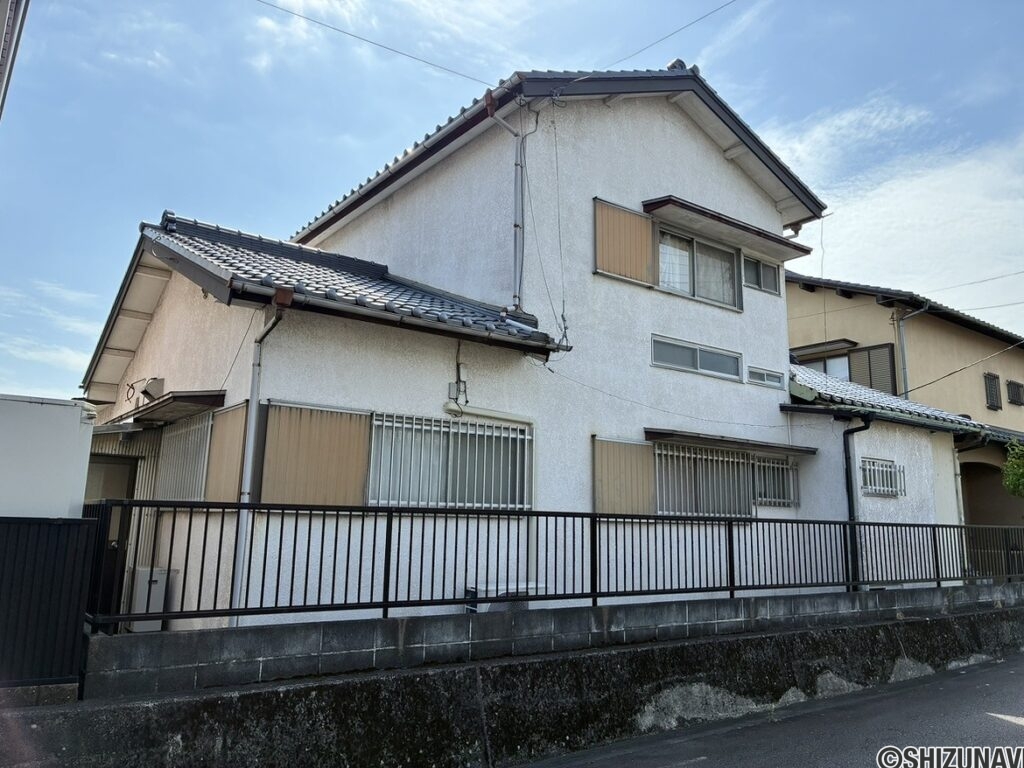 富士市天間　中古住宅　外観
