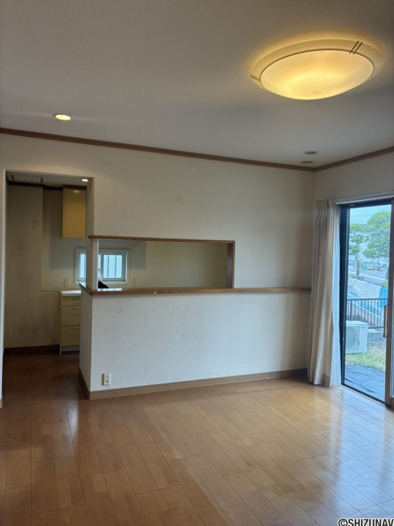 富士市中丸　ミオーレ　中古