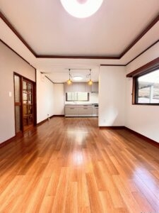 清水町徳倉　内外装リフォーム済　中古住宅の画像
