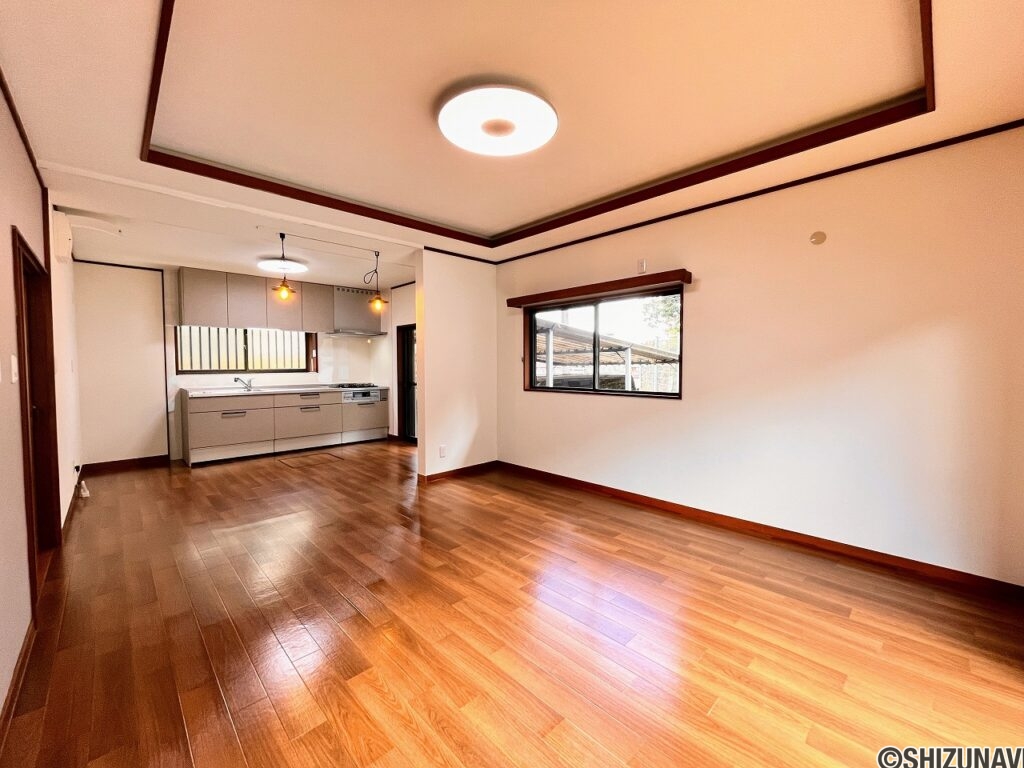 清水町徳倉　内外装リフォーム済　中古住宅の画像
