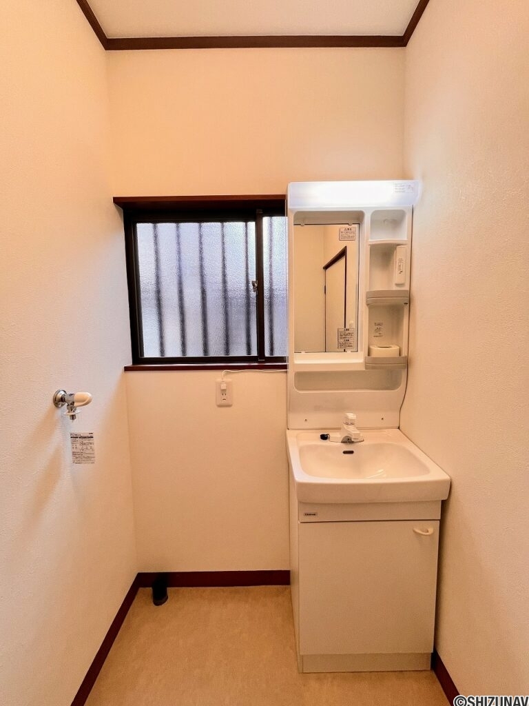清水町徳倉　内外装リフォーム済　中古住宅の画像