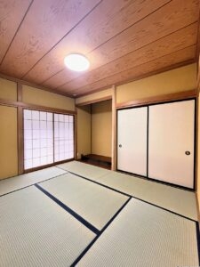 清水町徳倉　内外装リフォーム済　中古住宅の画像