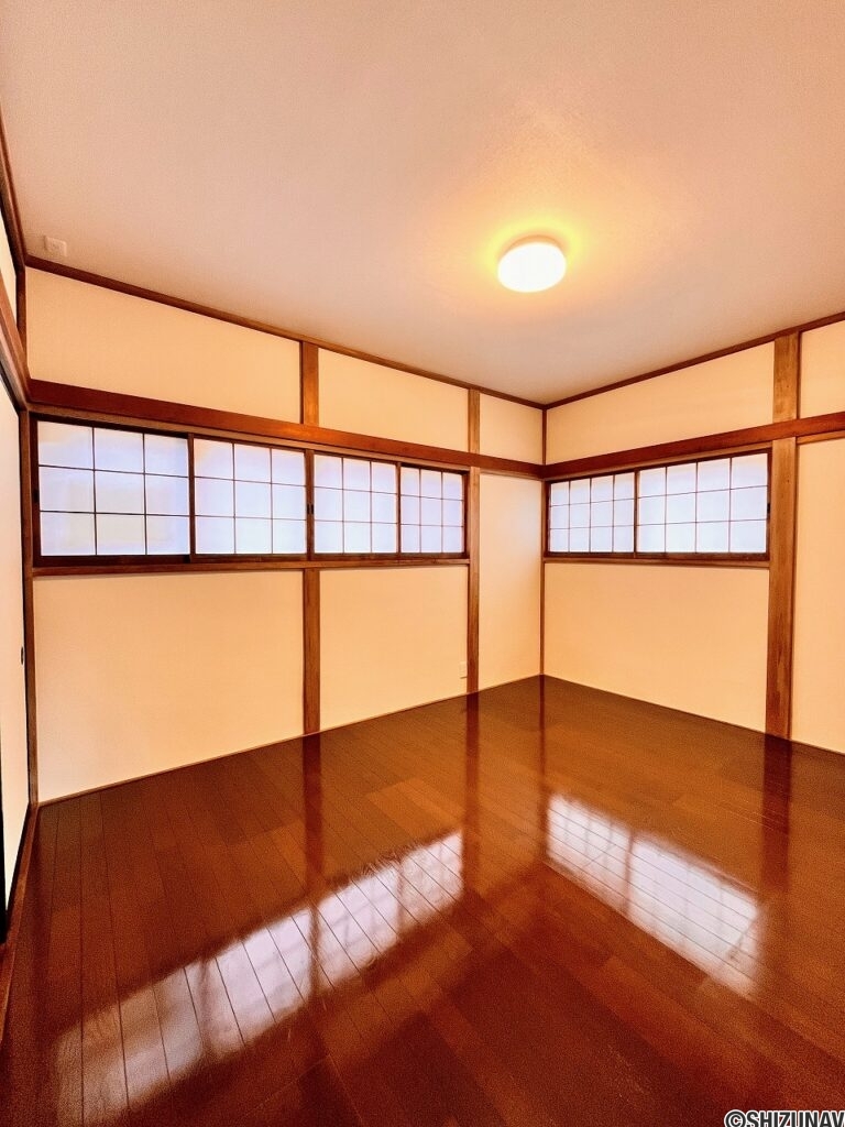 清水町徳倉　内外装リフォーム済　中古住宅の画像