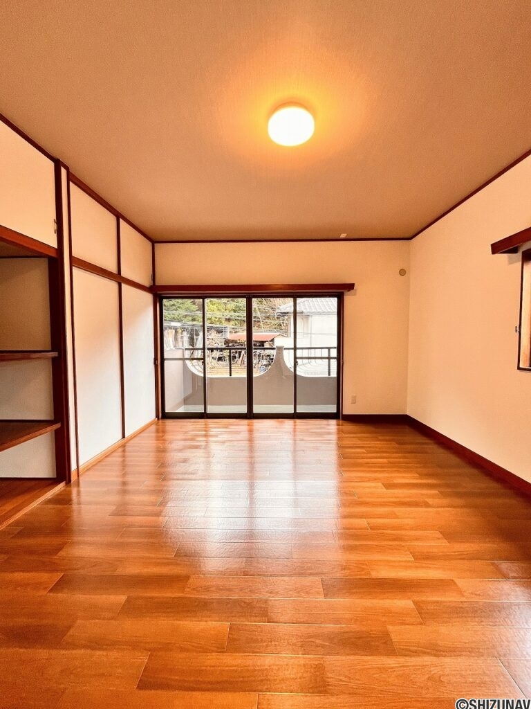 清水町徳倉　内外装リフォーム済　中古住宅の画像