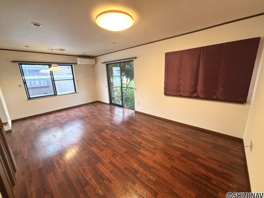 【スズキハウス施工】　浜松市中央区安新町　中古戸建の画像