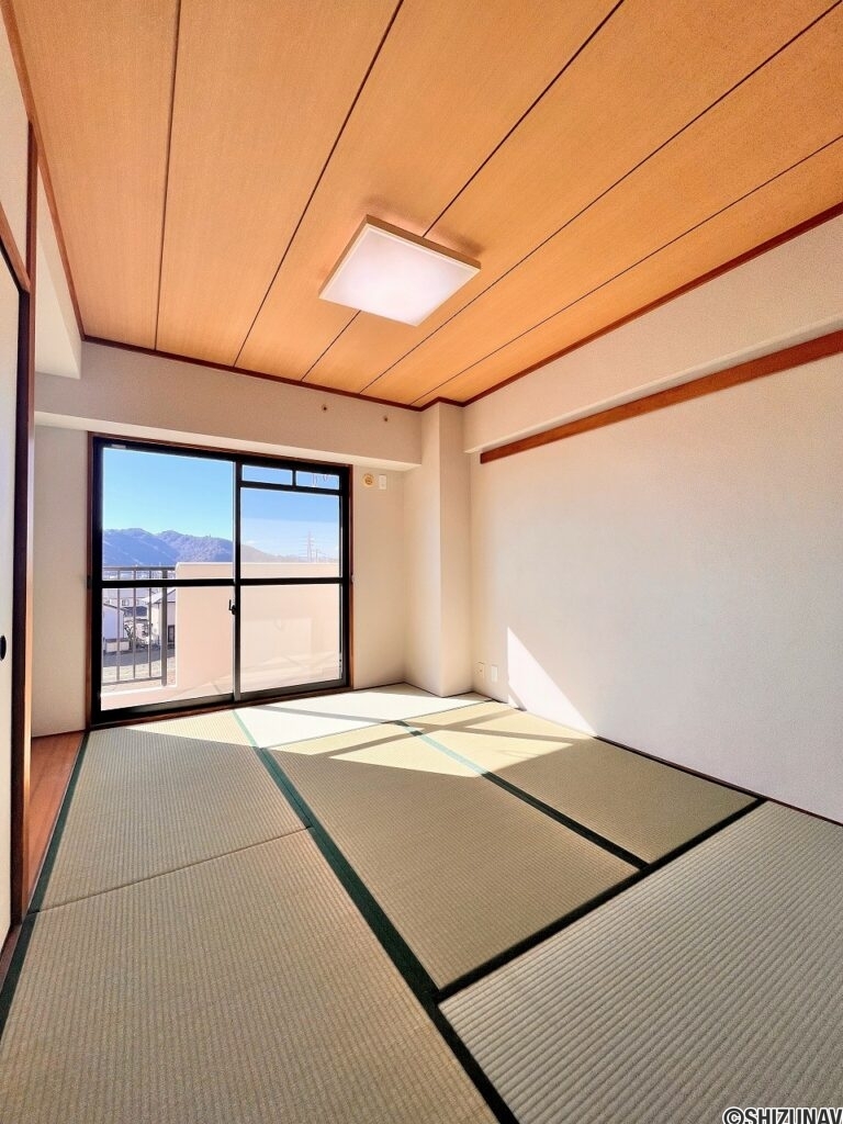 アーバンシティ中石田　4回　3LDKの画像