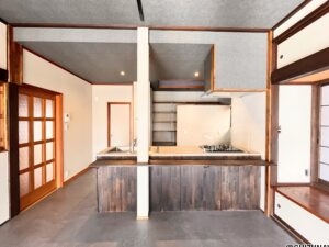 沼津市豊町　古風な住宅の画像