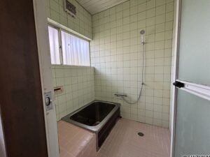 富士宮市万野原新田　中古住宅　南面道路で日当たり良好の画像