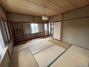 富士宮市万野原新田　中古住宅　南面道路で日当たり良好の画像